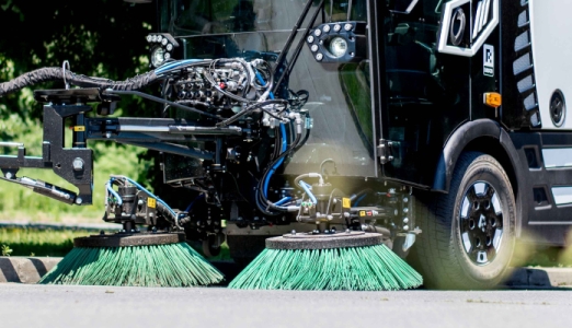 LYNX grit and send cleaning